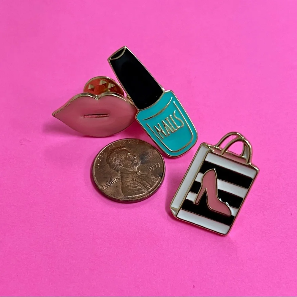 Trendy Enamel Pin Set - Lips, Nail Polish, Shopping Bag - Picture 3 of 4